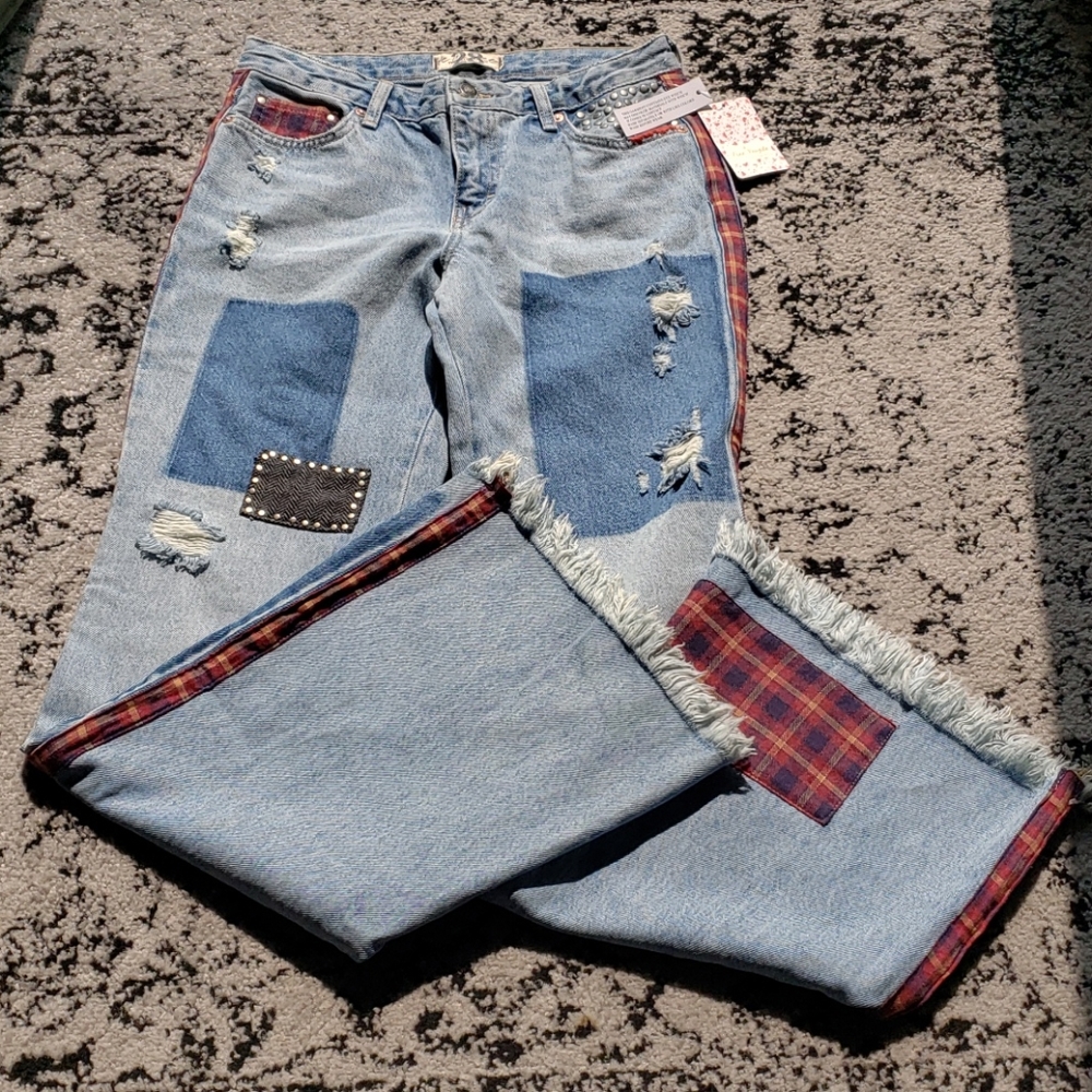Free People, flare jeans. Size 28. NWT